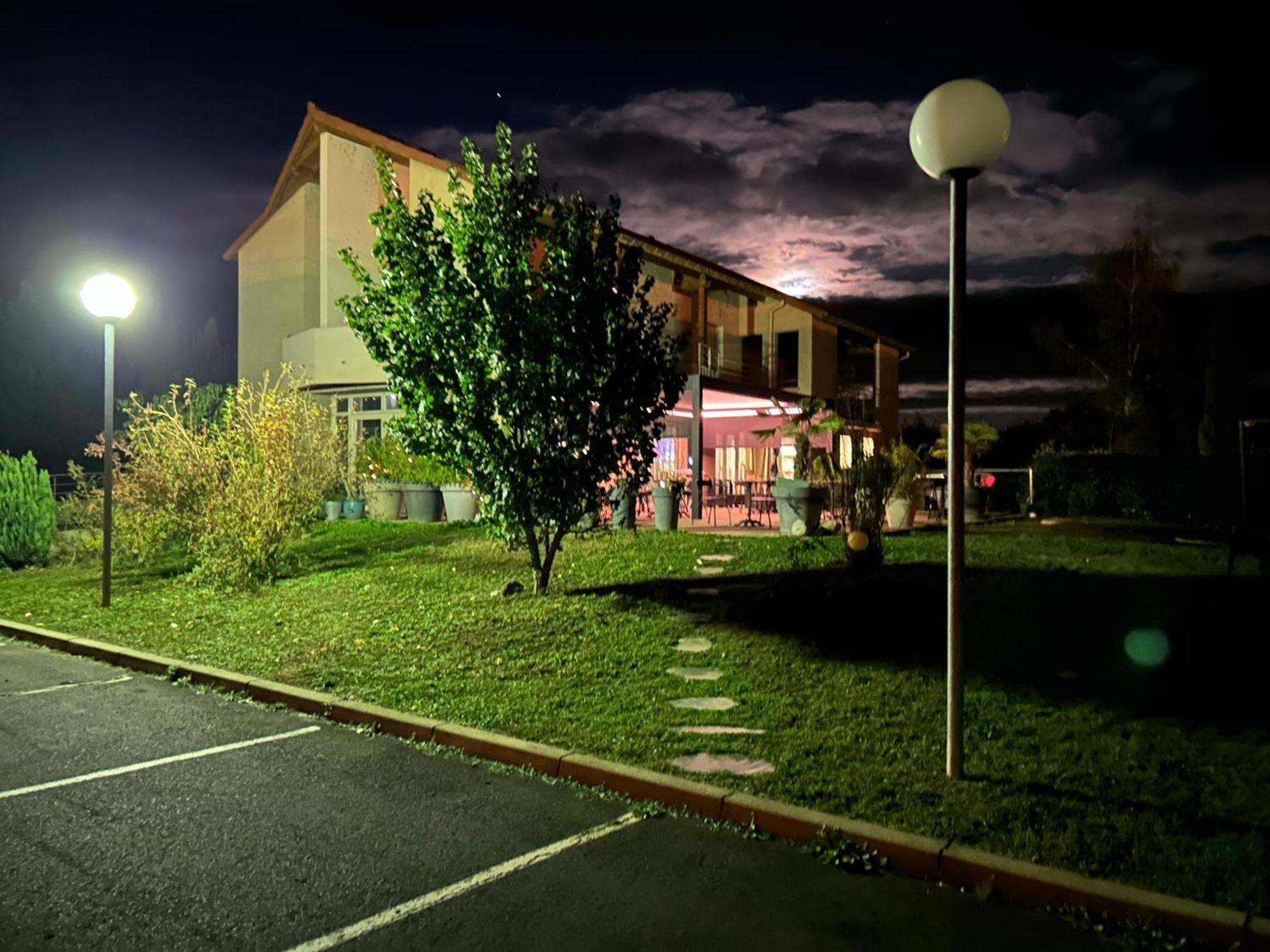 Abel Hotel Langeac Esterno foto